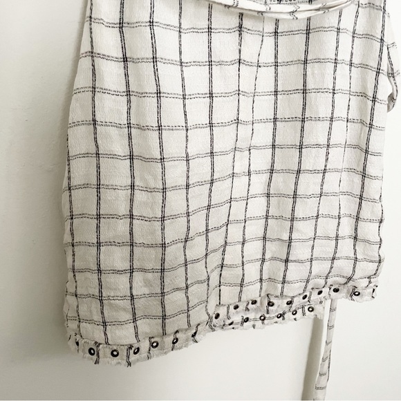 Gigi Hadid Blogger Favorite Tularosa Rocky Wrap Dress Grommets Linen Size Small - Picture 11 of 11